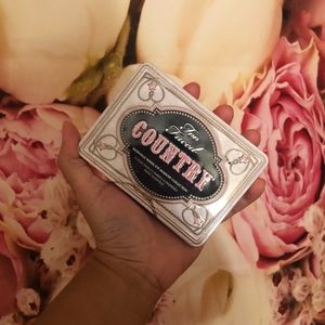 Too Faced Country Eyeshadow Palette (Used)